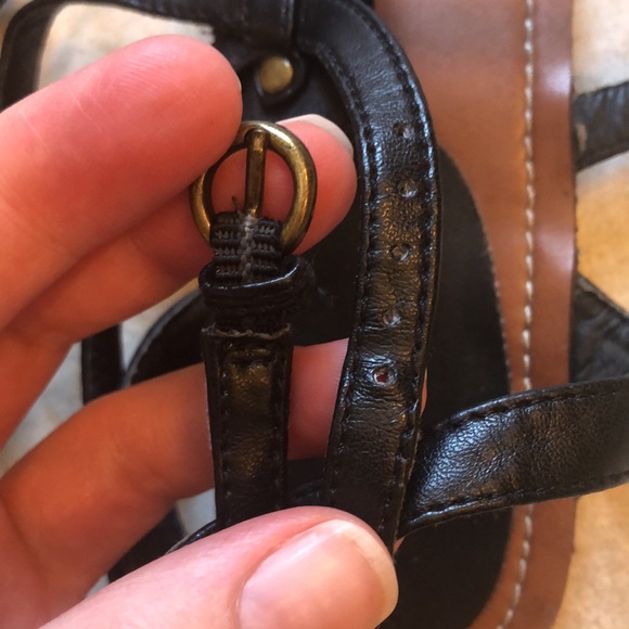 Madden Girl Leather Strap Sandals Size 9 - Picture 3 of 13